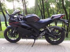 YAMAHA R15 V3